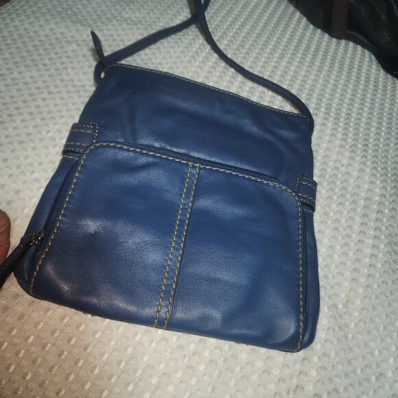 TIGNANELLO EUC BLUE LEATHER CROSSBODY BAG